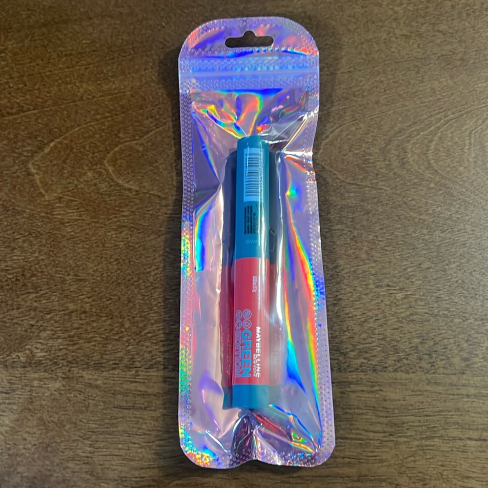 Maybelline New York Green Edition Lipstick